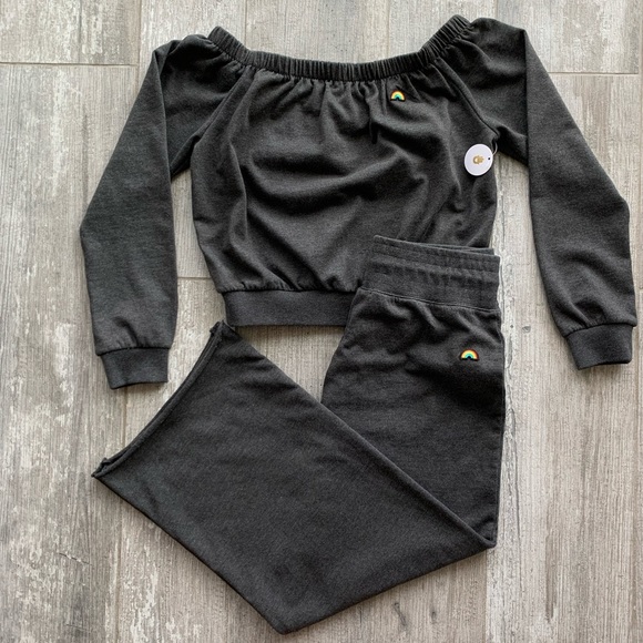 π₯π₯SPIRITUAL GANGSTER - OFF SHOULDER SWEAT SETπ₯ - Picture 2 of 5